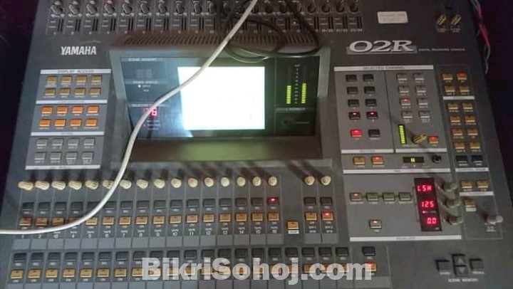 Yamaha O2R Digital Mixer